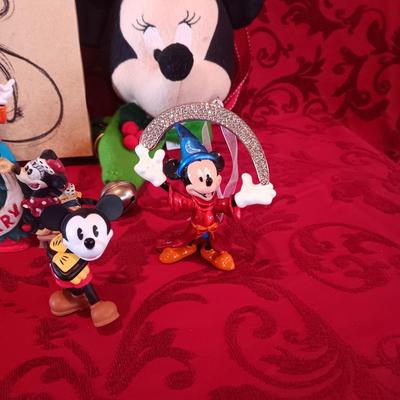 CANVAS MICKEY AND MINNIE MOUSE PICTURES, DISNEY ORNAMENTS AND FIGURES PLUS MINNIE HAT