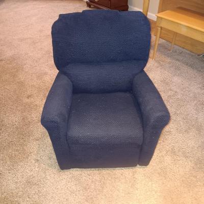 A CHILD'S NAVY BLUE RECLINER AND FRAMED PICTURE