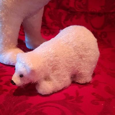 VARIETY OF POLAR BEARS
