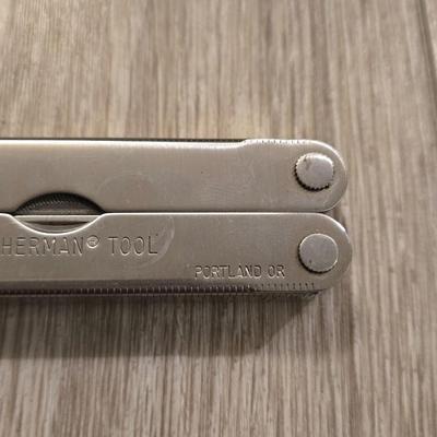 Very Nice LEATHERMAN Tool