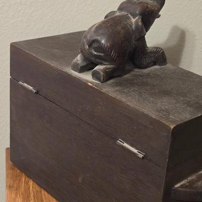 Woofd Elephant Box