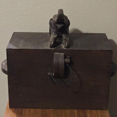 Woofd Elephant Box