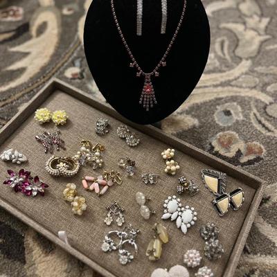 Costume Jewelry Lot 2 (Holders Not Included)