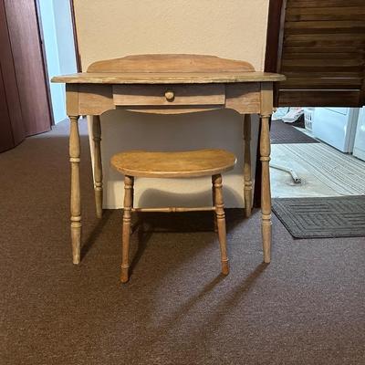 WOOD TABLE/DESK AND CHAIR