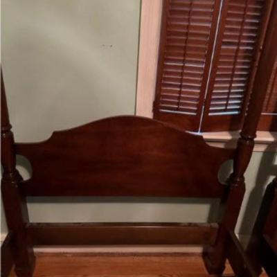 Two Matching Kittinger Twin Size Mahogany Poster Beds