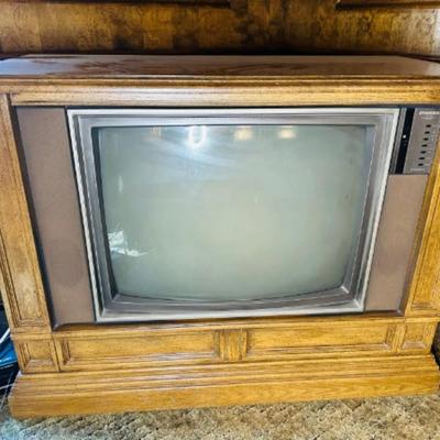Vintage Sylvania Superset Television in Wood Shelving