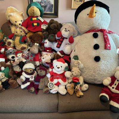 Holiday Stuffy Lot- Great to donate for holiday toy drives