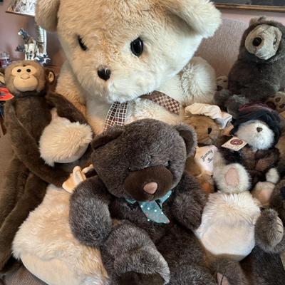 Stuffy Lot 12- Great to donate for holiday toy drives