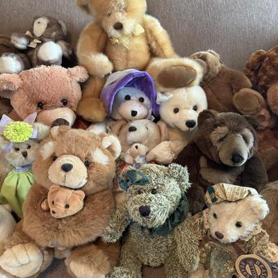 Stuffy Lot 13- Great to donate for holiday toy drives