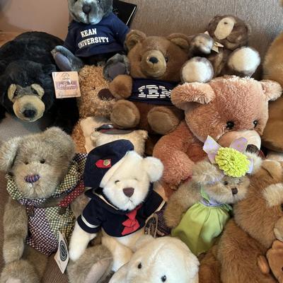 Stuffy Lot 13- Great to donate for holiday toy drives