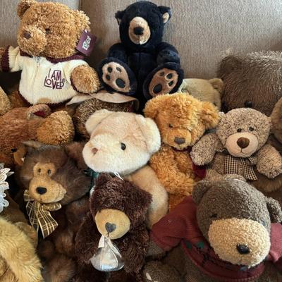 Stuffy Lot 14- Great to donate for holiday toy drives