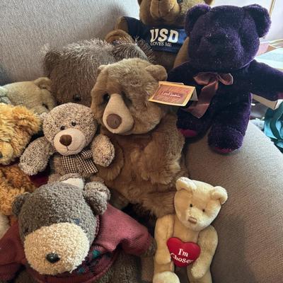 Stuffy Lot 14- Great to donate for holiday toy drives