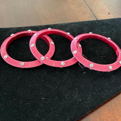 Silk thread bracelets