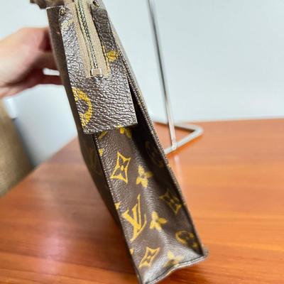Lot of 2 Louis Vuitton Purses