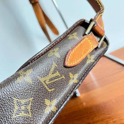 Lot of 2 Louis Vuitton Purses