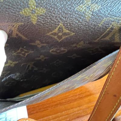 Lot of 2 Louis Vuitton Purses