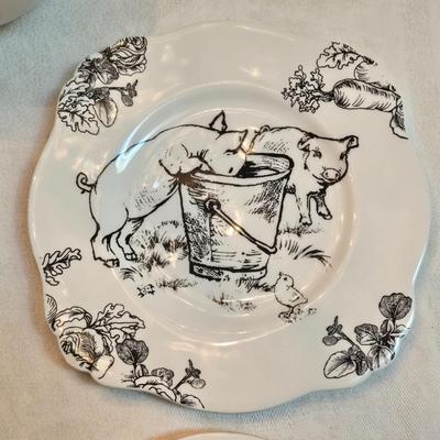 Andrea By Sadek Barnyard Toile Black & White Porcelain