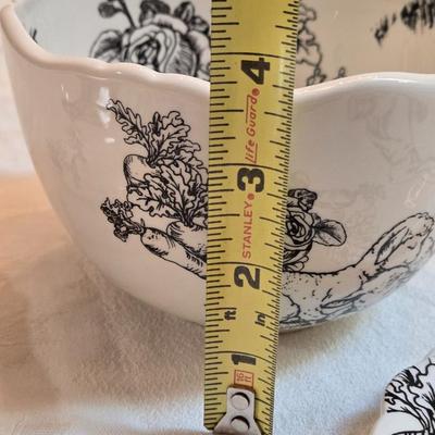 Andrea By Sadek Barnyard Toile Black & White Porcelain