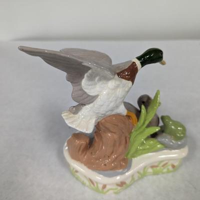 Porcelain Ceramic Duck/Frog Trinket Box