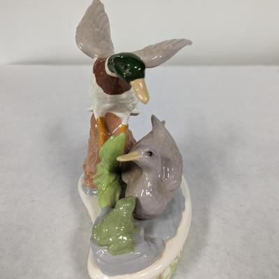 Porcelain Ceramic Duck/Frog Trinket Box