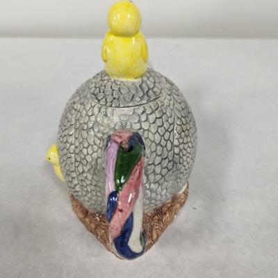 Hand Painted WCL Hen & Chicks Teapot