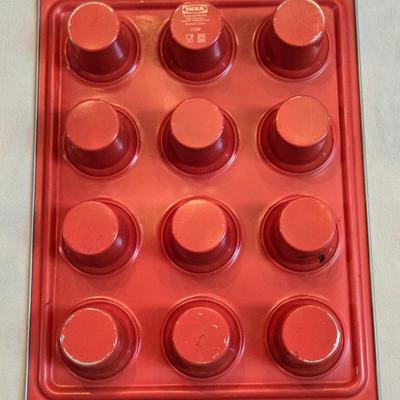 IKEA Muffin Red Pan
