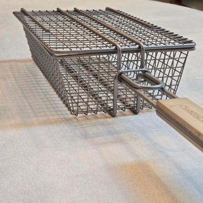 Charcoal Champion Non-Stick Shaker Basket