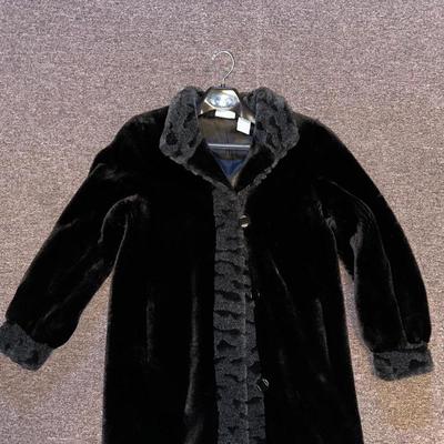 FAUX FUR LADIES COAT