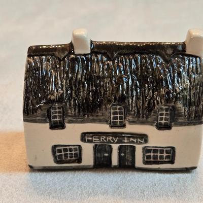 Countryside Collection "Britian in Miniature" No.6 Public House