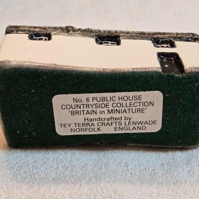 Countryside Collection "Britian in Miniature" No.6 Public House