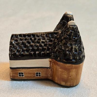 Countryside Collection "Britian in Miniature" No. 17 Oast House