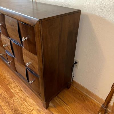 6 DRAWER DRESSER