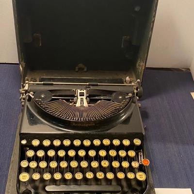 Vintage 1920 Remington Typewriter