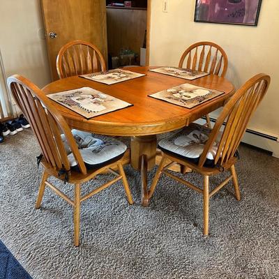 DINING TABLE WITH 4 CHAIRS