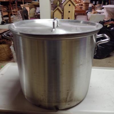 Large, Stainless Steel Stock Pot with Basket/Steamer Insert