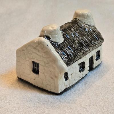Countryside Collection "Britian in Miniature" No. 21 Crofters Cottage