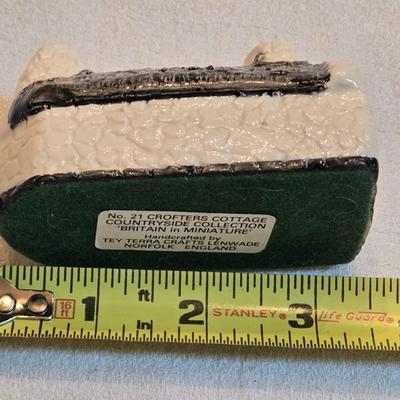 Countryside Collection "Britian in Miniature" No. 21 Crofters Cottage