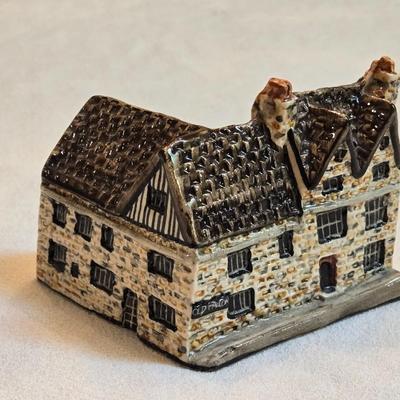 Countryside Collection "Britian in Miniature" The Falcon Bidford Warwickshire England