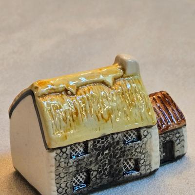 Countryside Collection "Britian in Miniature" No. 9 Norfolk Flint Cottage