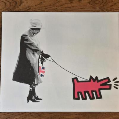 'The Queen walks Haring'