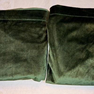 Beautiful Dark Green Velvet Curtains