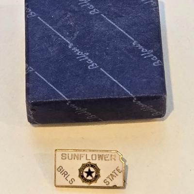 Vintage Sunflowet Girls State American Legion Auxiliary Pin in Balfour Box