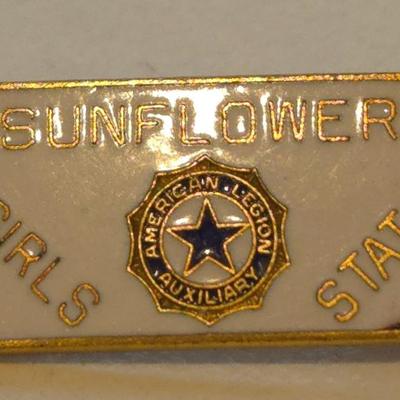 Vintage Sunflowet Girls State American Legion Auxiliary Pin in Balfour Box