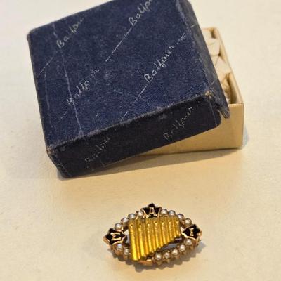 Yellow Gold Sigma Alpha Iota Badge -14k Pearl 1955 Sorority Music Fraternity Pin