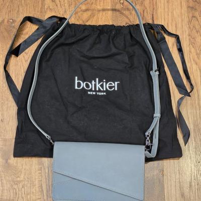 New BOTKIER Purse with Dust Bag