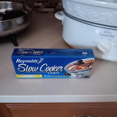 FARBERWARE ELECTRIC FRYING PAN AND A LARGE CROCK POT