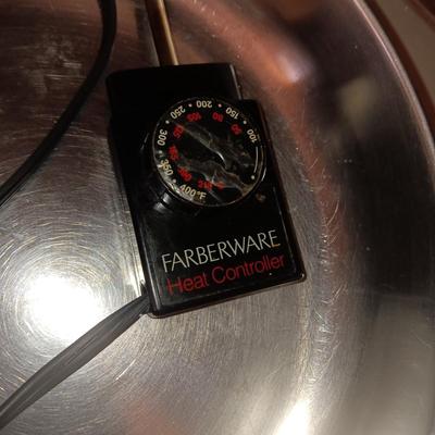 FARBERWARE ELECTRIC FRYING PAN AND A LARGE CROCK POT