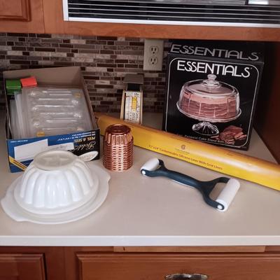 CANDY AND JELLO MOLD, CAKE PLATE, RECIPE SCALE AND MORE