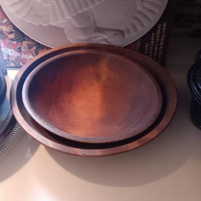 LARGE TURKEY PLATTER, ROASTING PAN, CAKE PLATE, DOUGH BOWLS AND MORE