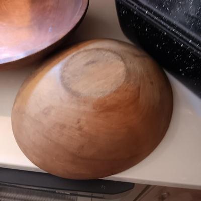 LARGE TURKEY PLATTER, ROASTING PAN, CAKE PLATE, DOUGH BOWLS AND MORE